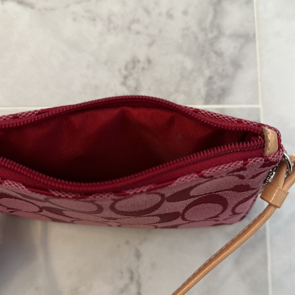 Vintage Red Coach Wristlet with Box - Picture 4 of 7